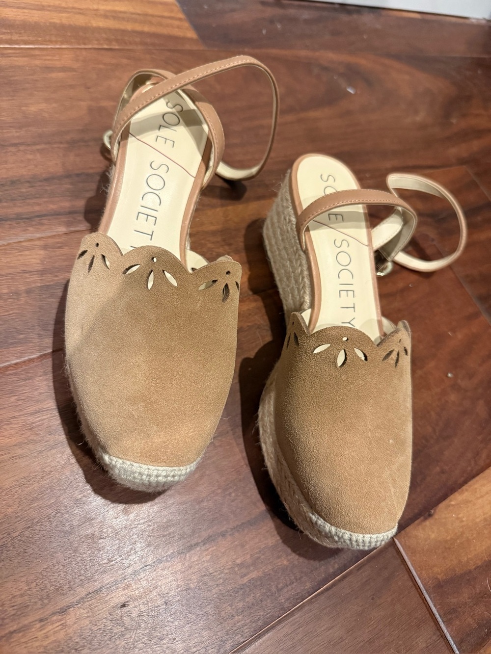 Sole Society Tan Suede Scalloped Espadrille Wedge Sandals. Leather upper.